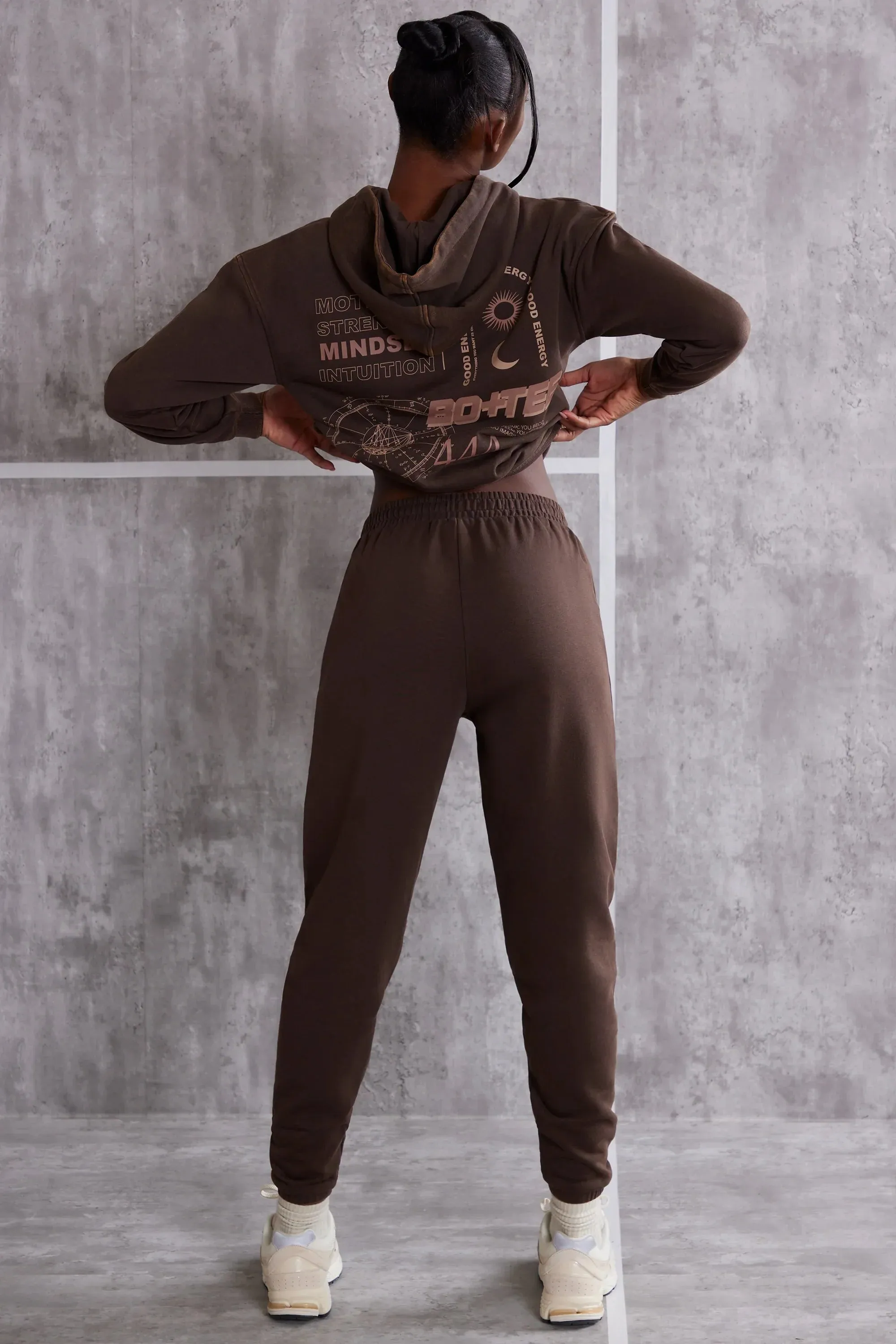 Petite High Waist Cuffed Joggers in Brown