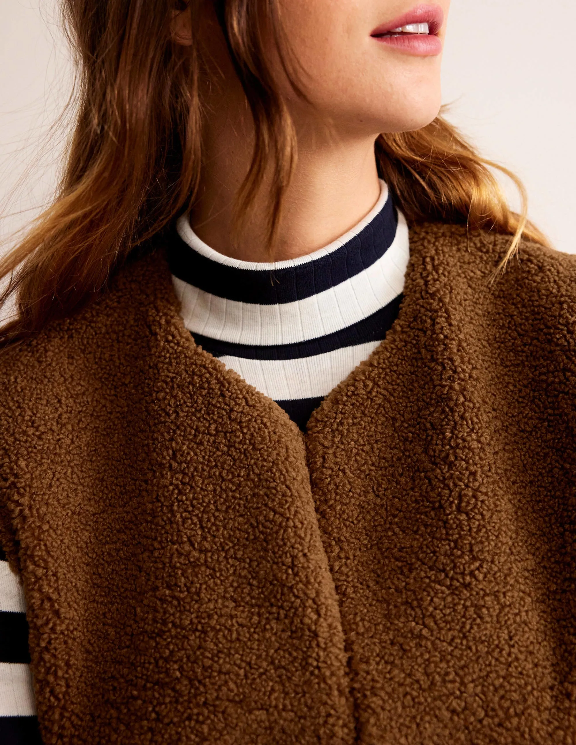 Teddy Gilet-Raw Umber